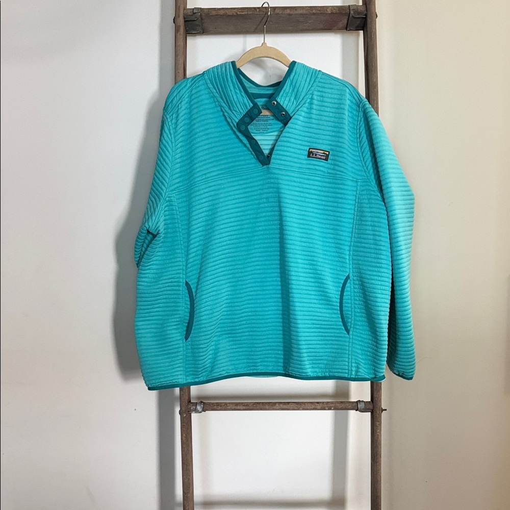 LL Bean Airlight Pullover